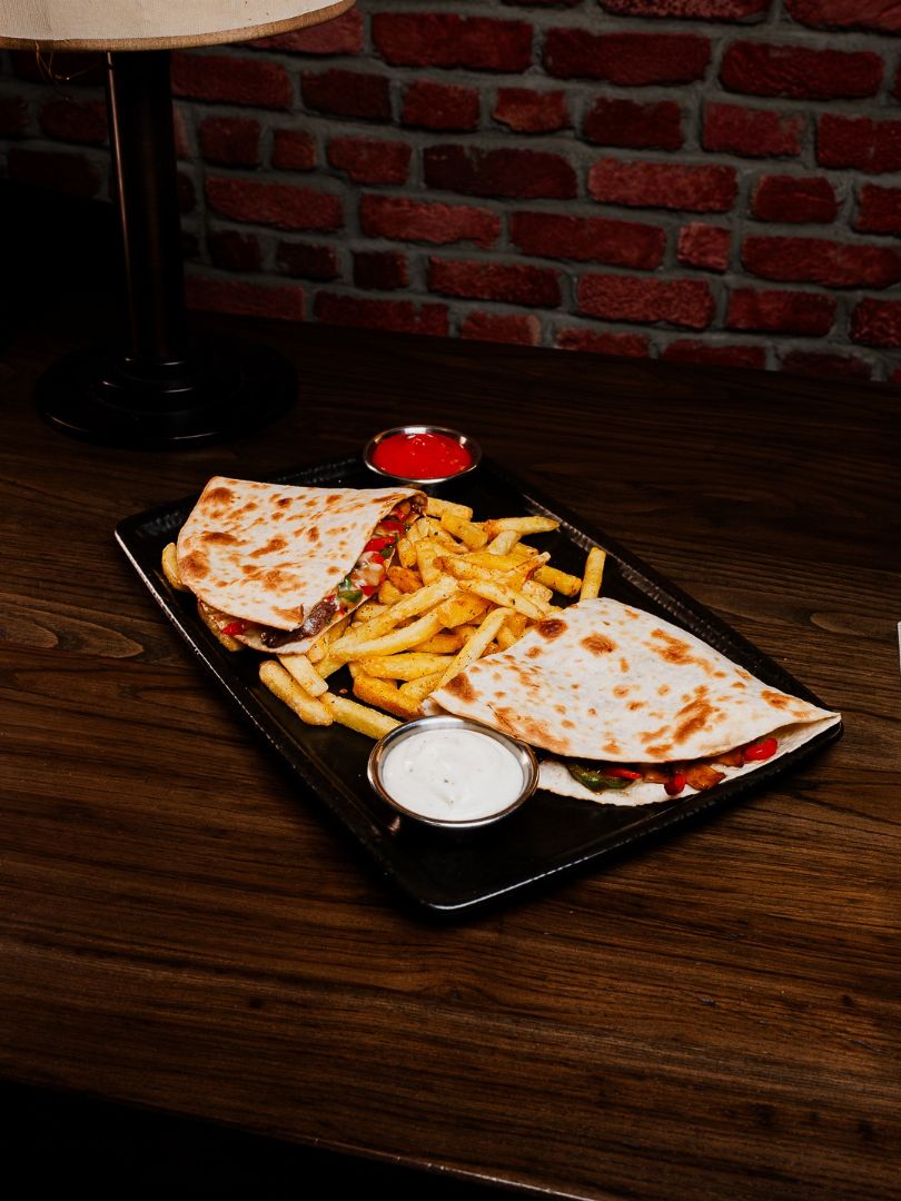 Etli Quesadilla